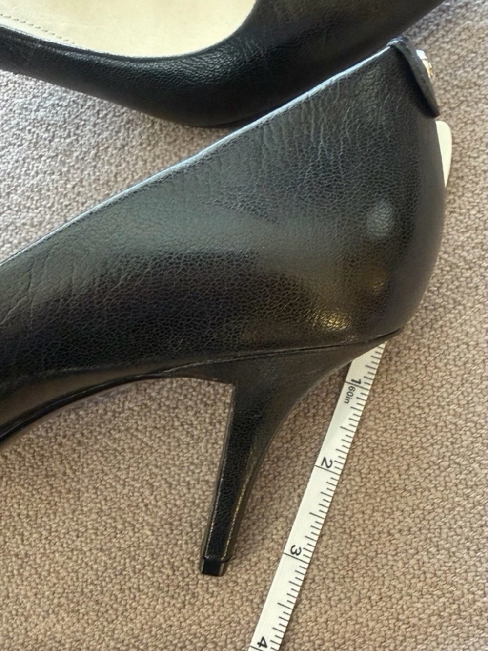 Micheal Kors Black Dorothy Heels 
Size 8M NWOT - Picture 11 of 12